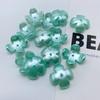 Luz Pérola Flor Pequena de Quatro Pétalas Furo Reto DIY Caseiro Grampo de Cabelo Antigo Material com Contas Acessórios de Decoração de Garrafa