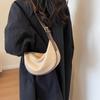 2023 Nova Bolsa Simples de Textura Cor Sólida Bolsa de Axila Bolsa Feminina Verão Senmeng Retro Nicho Bolsa de Ombro Único Transversal