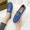 Mocasines de plataforma de gamuza talla grande, nueva colección primavera/otoño 2026, con diseño de cadena metálica, estilo retro y silueta poco profunda sin cordones