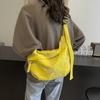 Bolso de lona popular para mujer de este año 2024 nuevo para estudiantes universitarios clase viaje al trabajo bandolera de alta gama versátil bolso dumpling