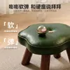 Banqueta pequena de madeira maciça para uso doméstico, banqueta baixa resistente para sala de estar, novo modelo 2026 banqueta para trocar sapatos de criança