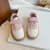 Tênis de Lona Colorido Liso para Meninas Novo Estilo Outono 2026 para Bebês e Crianças Pequenas Solado Macio Antiderrapante Versátil Respirável Estilo Princesa Casual Esportivo
