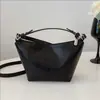 Bolso Sencillo y Elegante, Bolso de Mano Tipo Dumpling de Color Sólido Retro para Mujer, Nuevo Bolso de Hombro Casual 2025, Bolso Cruzado Versátil