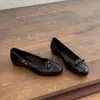 Versión de piel de oveja de zapatos de mujer para aumentar la altura, bailarinas poco profundas de estilo francés con punta redonda y lazo, zapatos casuales de cuero sin cordones