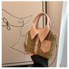 Nova Bolsa Feminina 2023 Primavera e Verão Bolsa Transversal Popular Bolsa de Mão Versátil Bolsa de Design Exclusivo de Nicho de Alta Qualidade