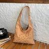 Bolsas Coreanas de Nicho, Bolsos de Mujer de Gran Capacidad, Bolsos de Hombro Versátiles de Remaches de Gama Alta, Bolsos de Axila Casuales de Moda para el Día a Día