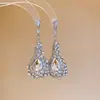 Pendientes de Plata Aguja con Cristales, Forma de Gota, Lujo Ligero, Moda de Alta Gama, Pendientes Sencillos, Versátiles para el Uso Diario, para Mujeres