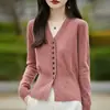 Colección Otoño 2026 Suéter de Punto para Mujer Cárdigan de Cuello en V Suéter para Mujer Abrigo Suéter de Felpa de Terciopelo Andy Estilo Coreano Venta al por Mayor Dropshipping