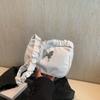 Bolso de Hombro y Axila Portátil Estilo Coreano para Mujer 2024 Nuevo Llegada Bolso Cruzado Plegado Estilizado de Mariposa Bolso de Mano Casual para Viajes