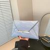 Bolso de Sobre Retro Europeo y Americano Bolso de Mano Elegante de Color Contrastante de Moda Bolso de Noche a la Moda Color Sólido Cara Brillante Bolso de Mujer de Alta Calidad
