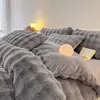 Conjunto de cama de quatro peças em pele de coelho grau A e lã de leite, com pele de coelho, espessado para aquecimento de inverno, e feito com pele de coelho rex e lã de coral, em estilo flanela