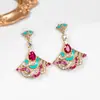 Brincos Pequenos de Saia de Alto Padrão, Leves, Luxuosos e Elegantes, Artesanato em Esmalte Exquisito e Brilhante em Forma de Leque Totalmente Diamantado, Modernos e Versáteis