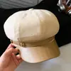 Boina de ala de cuero marrón para mujer, primavera y otoño, estilo vintage Maillard, sombrero octogonal que adelgaza la cara, circunferencia de cabeza grande, gorra de periódico de pintor