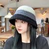 Gorro de pescador de punto a rayas de colores a juego para mujer, gorro de lana cálido estilo coreano para otoño e invierno, gorro pequeño de felpa para la cara.