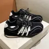 Tênis casual novo estilo, sapatos de treino leves alemães, sapatos esportivos versáteis retrô de outono, modelo feminino baixo 2026