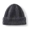 Gorro de cachemira de doble capa engrosado, diseño unisex, patrón de rayas, nuevo estilo europeo y americano 2025, cálido y cómodo, adecuado para ciclismo