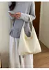 Fábrica de origen de comercio exterior transfronterizo estilo universitario retro 2026 nuevo bolso de hombro tote Maillard