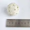 En Stock Bola de Tongcao Natural de 4 cm Bola Comestible para Masticar para Mascotas Pequeñas Manualidades de Frutas Secas Juguete Bola para Limar los Dientes de Hámster
