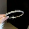Pulsera con Hebilla Hueca de Circonita Electrochapada en Oro Real de 18 Quilates Diseño Transfronterizo Pulsera de Nicho Lujo Ligero Joyería de Alta Gama