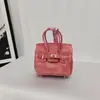 Bolsita de piel charol con patrón de cocodrilo, mini bolso casual platino pequeño, bolsa para auriculares, bolsa con colgante de coche lindo, varios colgantes de bolso