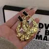 Retro de Alta Gama~Lujo Accesible y Pendientes Metálicos Plegados de Alta Gama Estilo Ins de Moda Suaves de Nicho Pendientes Exquisitos