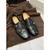 Primavera 2026 Novo Vintage Couro de Vaca de Primeira Camada Estilo Britânico Brogue Esculpido Versátil Mocassins Sapatos de Couro Femininos