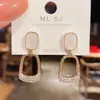 Pendientes Geométricos Negros 2025 Nuevo Estilo Caliente Lujo Accesible Nicho Pendientes de Gama Alta Pendientes Súper Brillantes de Celebridad de Internet Femenina