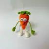 Bonecos de Futebol da Copa do Mundo, Figuras de Legumes com Expressões Engraçadas de Desenho Animado Fofas, Produtos Acabados de Milho e Rabanete Tricotados à Mão
