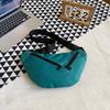 Bolsa Feminina para Deslocamento Casal Moda Simples Rua Ombro Inclinado Tipo Dumpling Estilo Coreano Cor Pura Ombro Único Transversal Casual Bolsa de Cintura