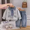 Conjunto de Ropa de Otoño para Niños 2026 Nuevo Estilo Infantil Primavera y Otoño Elegante Corbata Manga Larga Conjunto de Dos Piezas Ropa de Bebé de Moda
