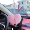 Coração de Pelúcia com Alfabeto Argila Acessórios para Interior de Carro Pingente para Mulheres, Ornamento de Pendurar Espelho Retrovisor de Carro com Strass