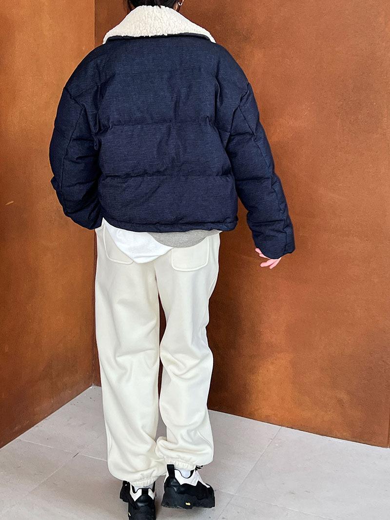 4C9DE636-0D57-4249-88AC-F62772