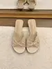 Primer Encuentro con las Sandalias Slip-On de Encaje de Puntos Suaves Estilo Francés para Mujer, Nuevo Modelo de Verano con Lazo, Perfectas para Combinar con Vestidos