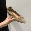 Novos Sapatos Mary Jane Retrô Franceses de Verão 2026 para Mulheres, Estilo Único, Bico Quadrado, Laço, Boca Rasa, Sapatos Baixos para o Dia a Dia