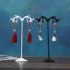 Estante de exhibición de joyería de aretes con borlas creativas, estante de exhibición para muestras en casa, estante en stock, venta al por mayor