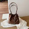 2026 Nuevo Bolso de Mujer Estilo Coreano de Lunares Suede Felpa Gran Capacidad para el Trabajo y Uso Diario Versátil Estilo Perezoso Bolso de Hombro Tote