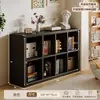 Estante de Armazenamento de Chão com Estrutura de Madeira Maciça Estante de Livros Combinação de Armário de Armazenamento Estilo Natural Madeira Creme para Sala de Estar Armário Baixo para Janela de Canto