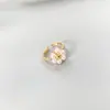 Anillo de Flor de Acero Inoxidable Sencillo Personalidad Versátil Ajustable Anillo de Acero de Titanio para Mujeres Lujo Ligero Colorido Retro Dorado