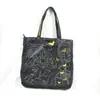 2023 nova bolsa de lona de algodão e linho estilo casual simples bolsa tote listrada multi-funcional para armazenamento de通勤者 atacado