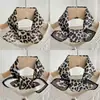 Bufanda de Algodón y Lino de Seda con Estampado de Leopardo para Mujer, Bufanda Delgada Versátil para Cuello de Primavera y Verano, Pañuelo Decorativo Pequeño Profesional, Goma para el Cabello Multifuncional