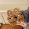 Pantuflas peludas de moda para mujer, adecuadas para usar al aire libre en otoño e invierno, estilo coreano, súper chic, suaves y cómodas, como de hada, con suela gruesa, venta al por mayor