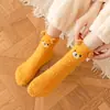 Calcetines de dormir gruesos y lindos de vellón de coral sin pelo de oso de dibujos animados tridimensionales para otoño e invierno, calcetines de luna, calcetines cálidos para el suelo para mujer