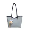 Bolsa Tote Grande Capacidade Ombro Transversal Retro Trabalho Pendular 2026 PU Outono Textura Popular Tendência Bolsa de Ombro Único Feminina