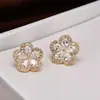 Brincos Exclusivos de Flor de Camélia com Cravação de Zircônia, Venda Quente Transfronteiriça, Versáteis para o Dia a Dia, Brincos de Cobre Puro Atacado