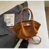 Bolsa Saco Retro Versátil Estilo Coreano para Mulheres 2025 Inverno Nova Bolsa de Ombro Transversal Casual de Alta Qualidade