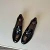 Mocassins Retro Slip-On 2026 Novo Estilo Moda Casual Sapatos de Couro Confortáveis com Fivela para Mulheres