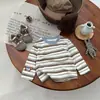 Camiseta Infantil Estilo Coreano para Início da Primavera de Manga Longa, Roupa Versátil Listrada para Bebês na Primavera e Outono, Blusa Casual para Bebês