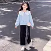 Conjunto de Dos Piezas para Niñas: Sudadera Dulce Versátil Estilo Nuevo Primavera y Otoño y Pantalones Casuales Artísticos con Parches de Cuadros