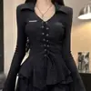 Camiseta Negra de Cuello en V de Manga Larga Estilo Hot Girl Chic para Mujer en Otoño e Invierno, Top Ajustado con un Diseño Elegante y una Capa Base Debajo