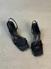 Sandalias de tacón alto de una sola tira con punta abierta estilo francés exquisitas para mujer, nuevos zapatos de tacón alto cuadrados versátiles de verano para adelgazar para combinar con faldas